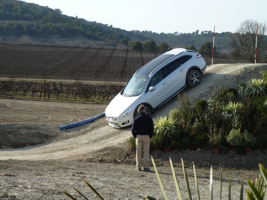  Peugeot 508 RXH HYbrid4 2012 года  (фото 10 из 11)